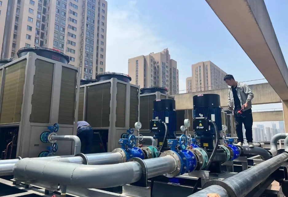 賓館樓熱水供應系統(tǒng)升級：空氣源熱泵助力